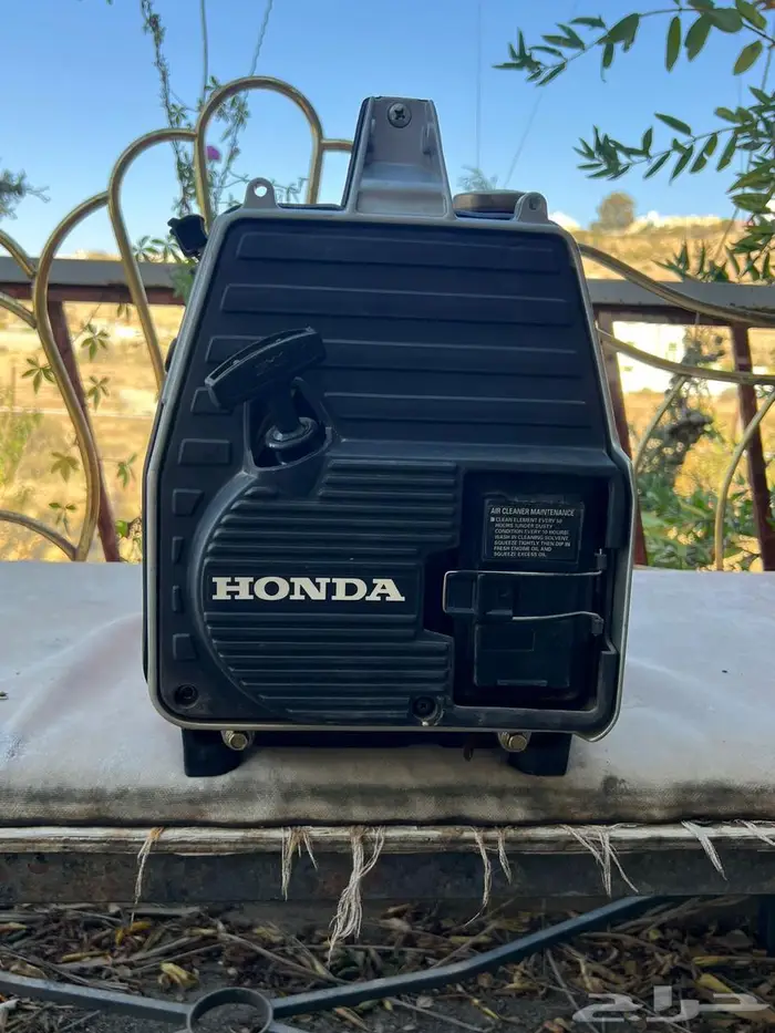 للبيع  مولد كهرباء Honda EM650Z الأصلي   نظيف جدا 3