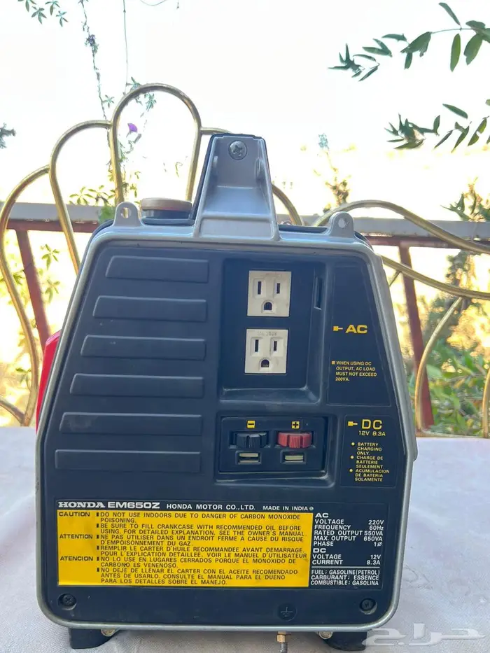 للبيع  مولد كهرباء Honda EM650Z الأصلي   نظيف جدا 4