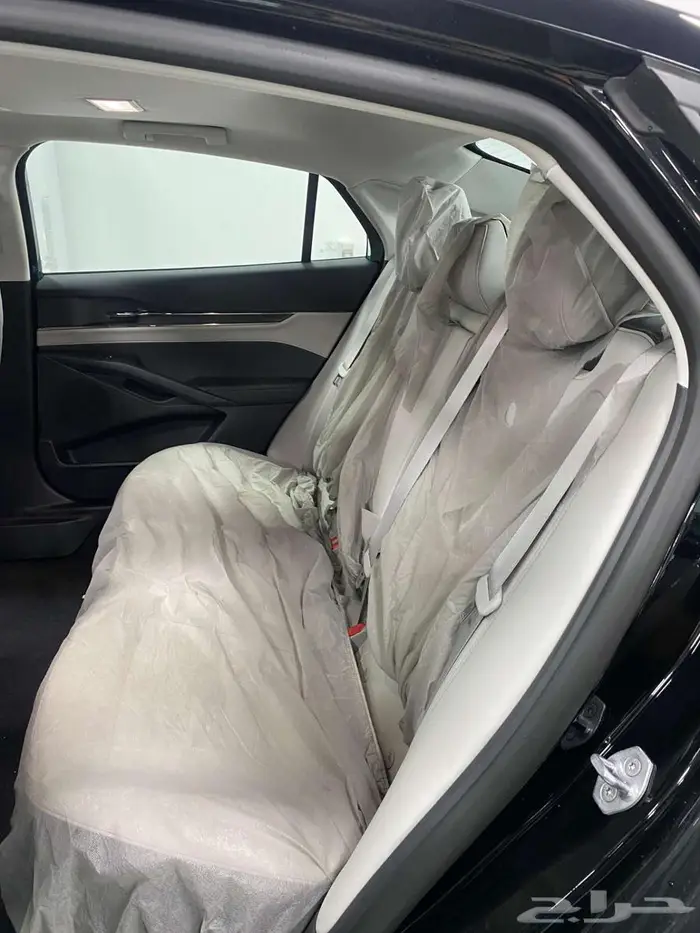 فورد تورس ترند 2026 اسود 3