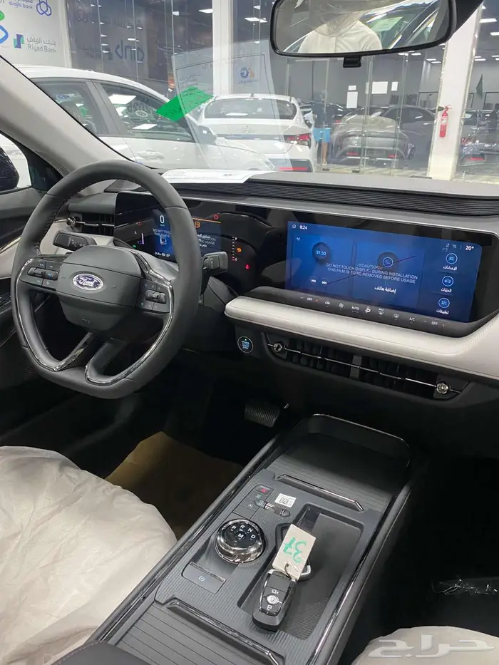 فورد تورس ترند 2026 اسود 9
