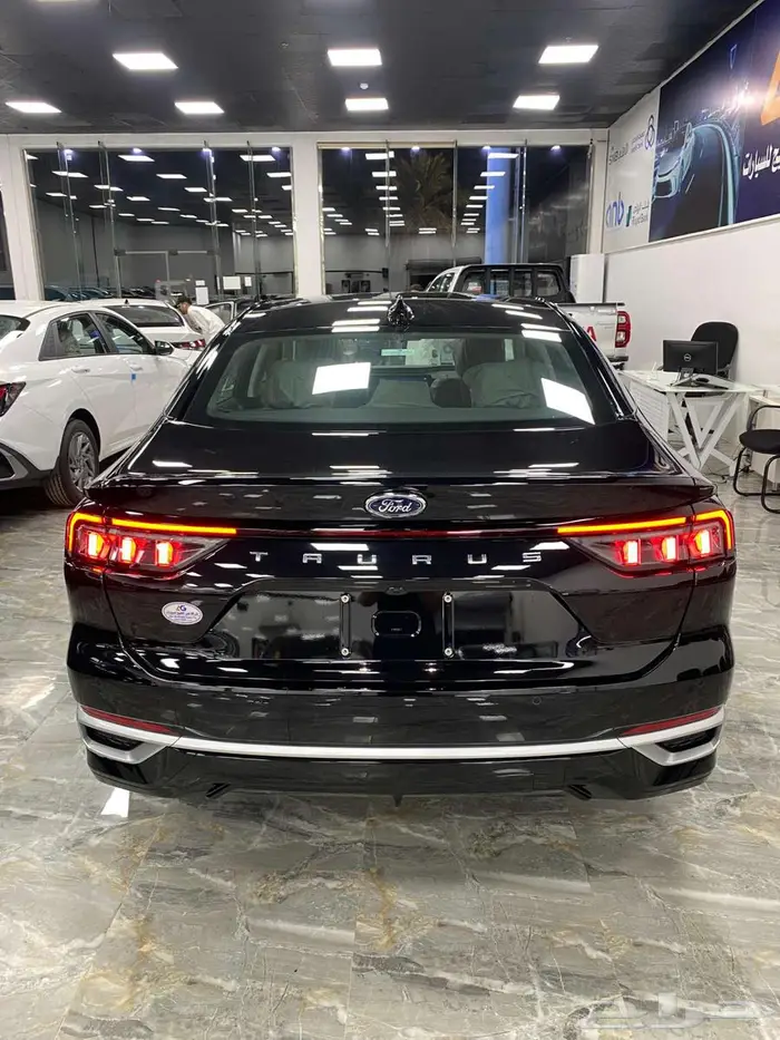 فورد تورس ترند 2026 اسود 11