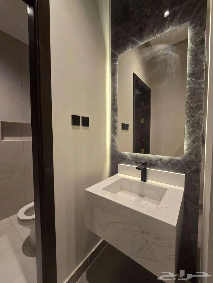 شقة فاخرة ومميزة جدا بتصميم عصري وموقع مميز بالمحمدية 8