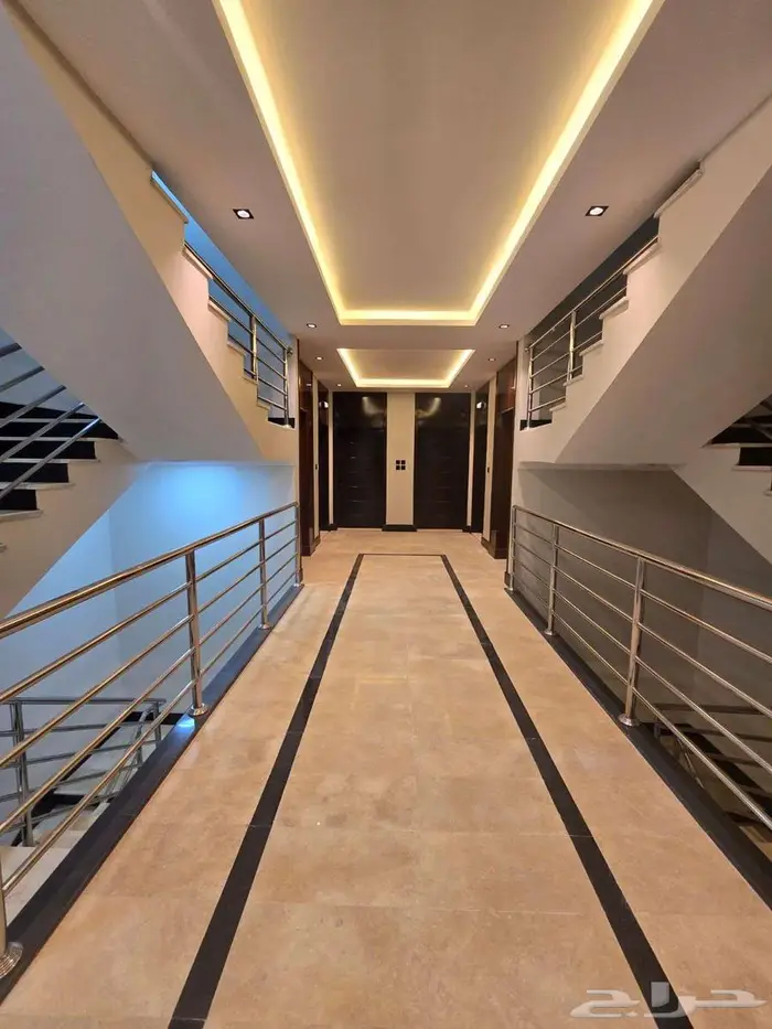 شقة فاخرة ومميزة جدا بتصميم عصري وموقع مميز بالمحمدية 7