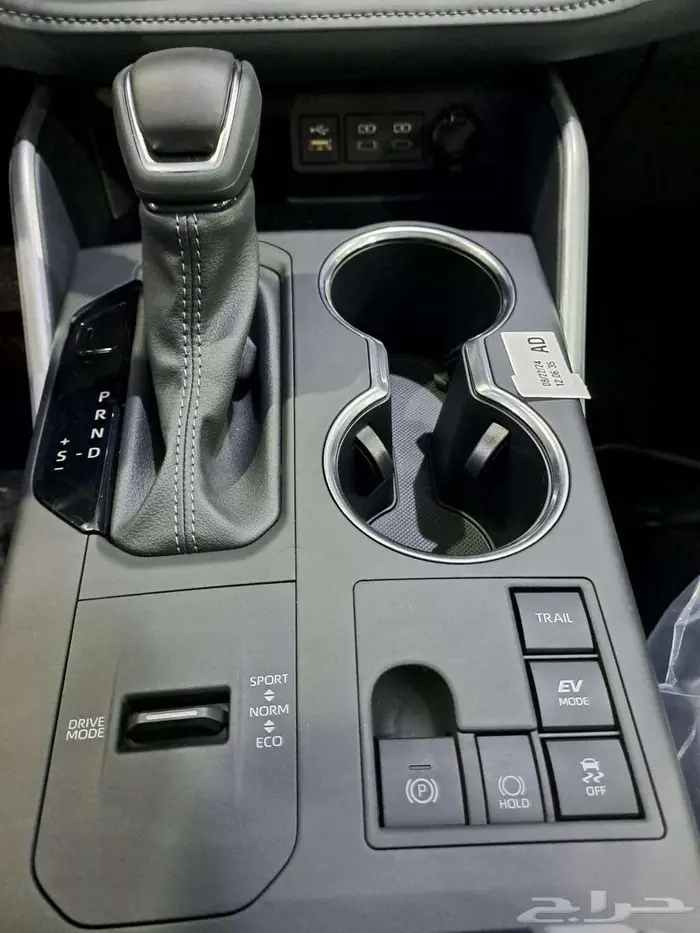 تويوتا هايلندر GLE فتحة هايبرد 2025 ( متوفر لون فضي ) 13