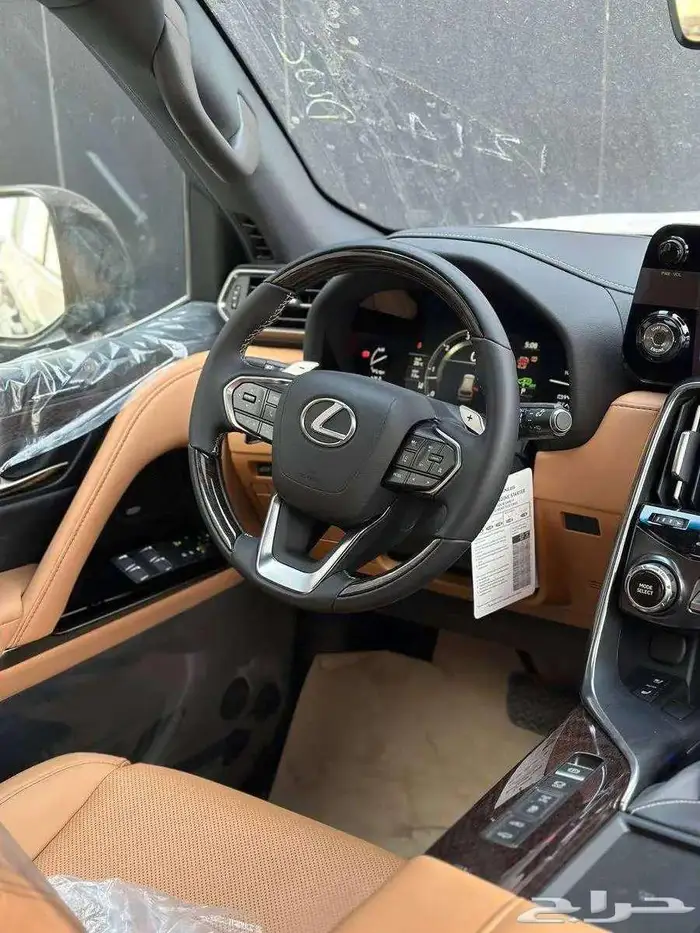لكزس LX600 BB 2025 كاش او اقساط 8