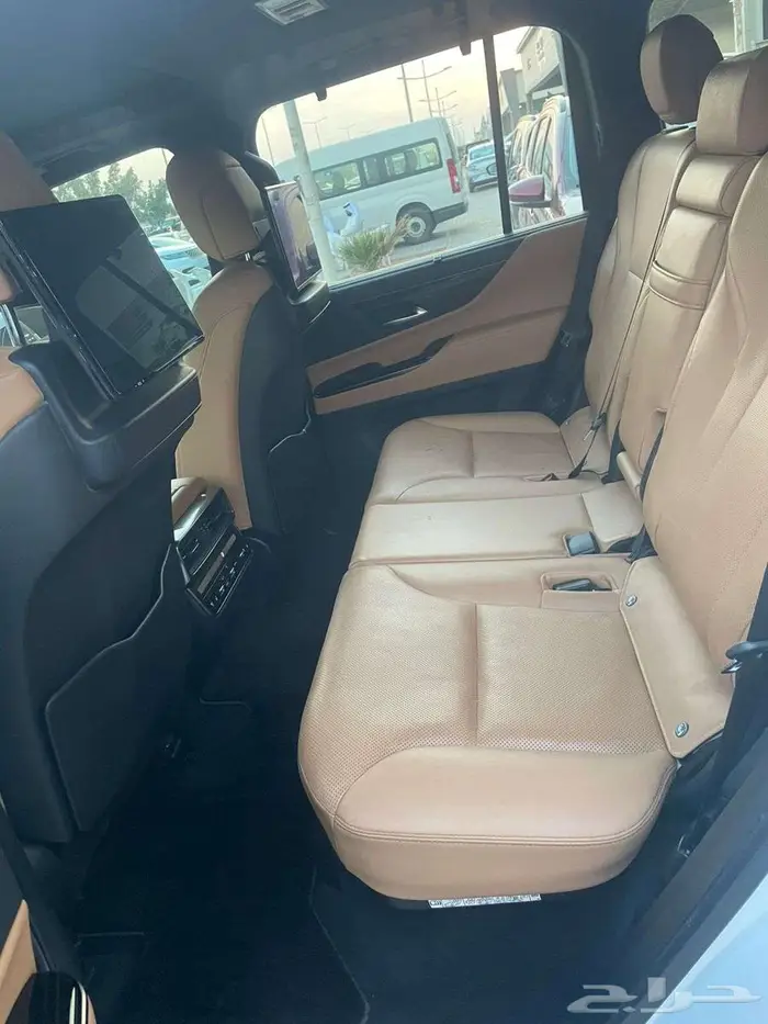لكزسLX-600 سعودي BB-2023 10