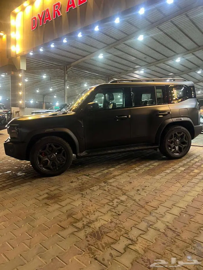 جيتور T2 لاكجري 2026 اسود مطفي 10