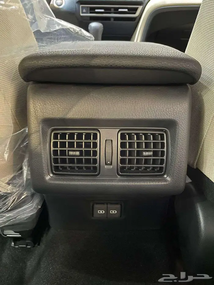 كامري E بنزين وهايبرد 2025 11