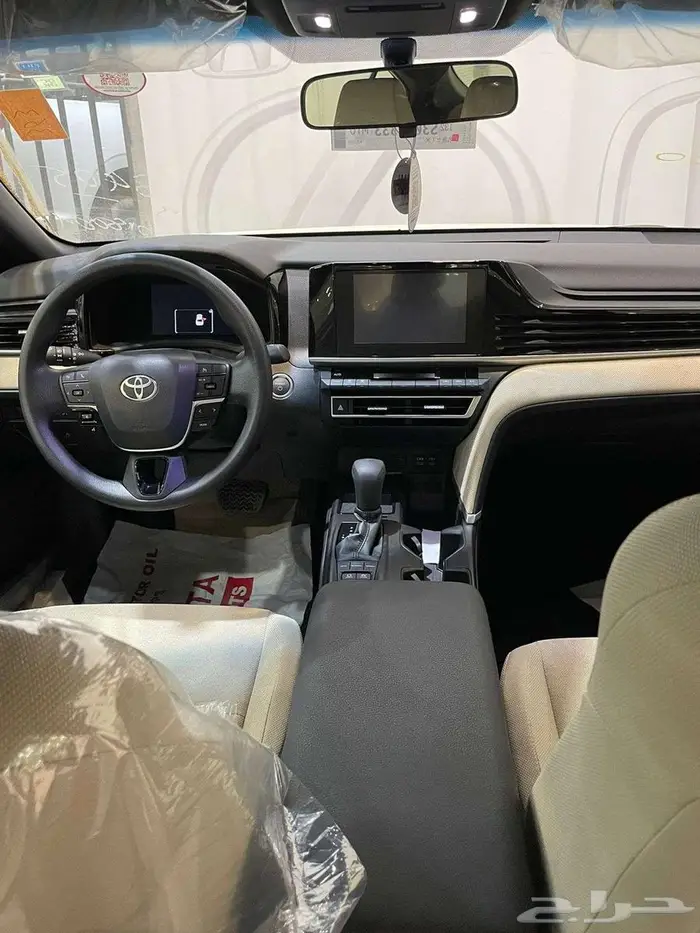 كامري E بنزين وهايبرد 2025 9