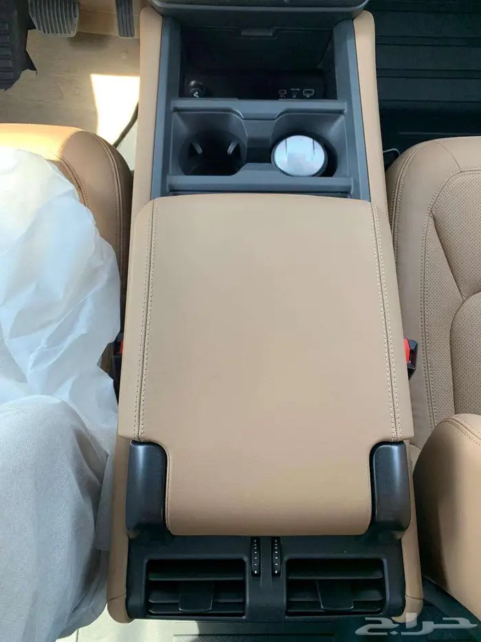 لاندروفر ديفندر 6 سلندر X dynamic HSE 2025 11