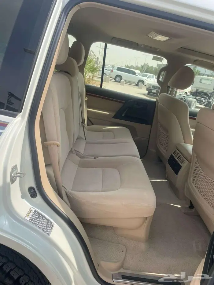 تويوتا لاندكروزر جي اكس ار 2014 فل كامل 23