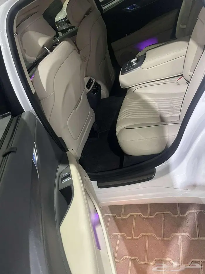 جنسس G80 2023 17