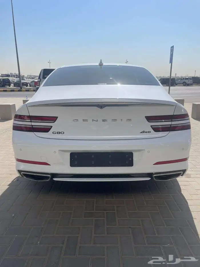 جنسس G80 2023 15