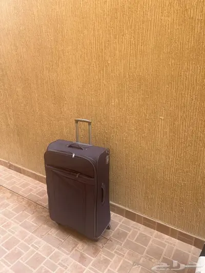 شنطه ماجلان حجم كبير ب 70 ريال 0