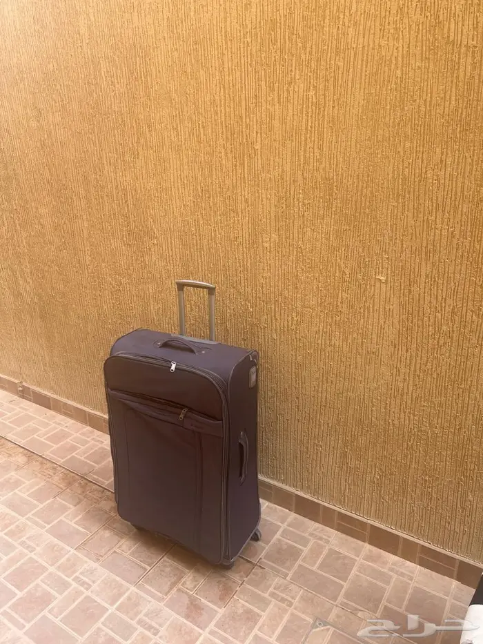 شنطه ماجلان حجم كبير ب 70 ريال 0