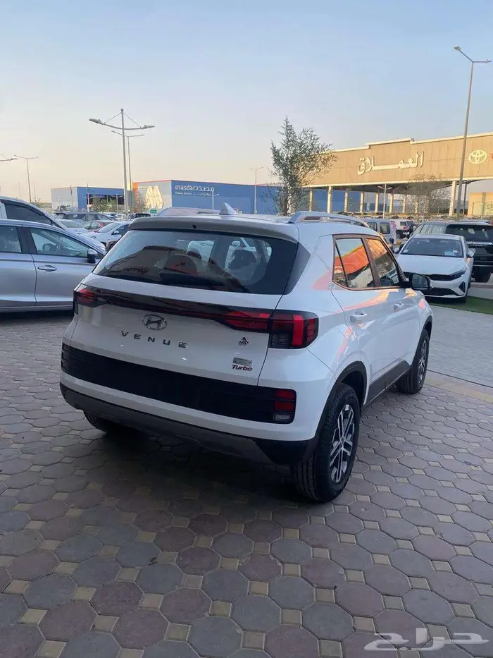 هيونداي فينيو 2025 وارد خليجي كاميرا شاشة (اصفار) 3