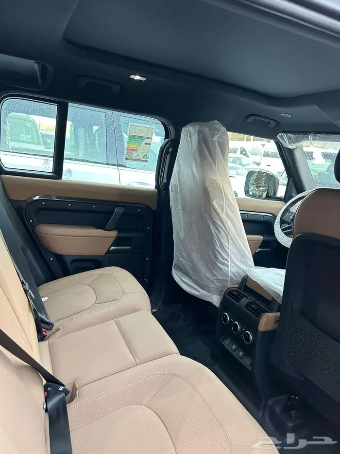 لاندروفر ديفندر HSE موديل 2025 نظام (50 50 ) 9