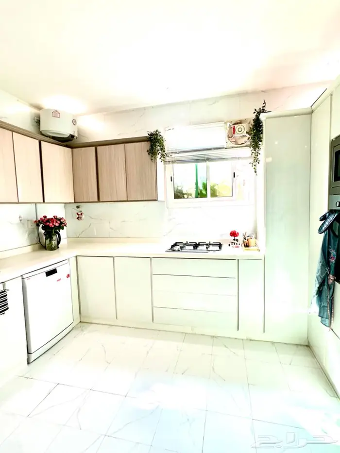 مطبخ شبه جديد 0