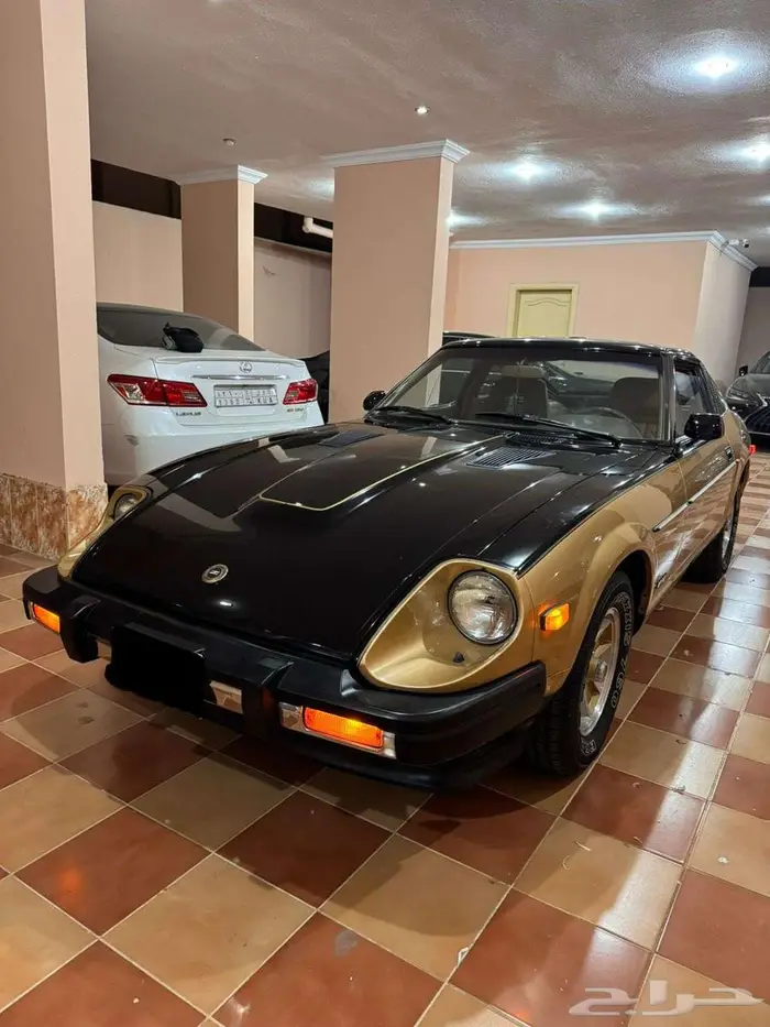 للبيع نيسان 280zx زد 1980بحالة الوكالة الفئه العاشرة 10 1