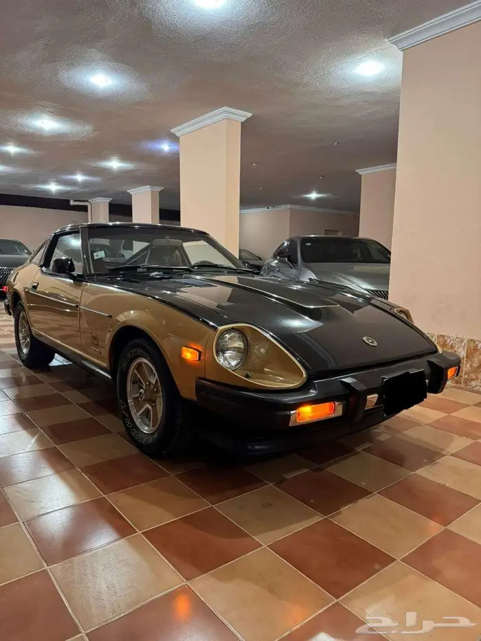 للبيع نيسان 280zx زد 1980بحالة الوكالة الفئه العاشرة 10 3