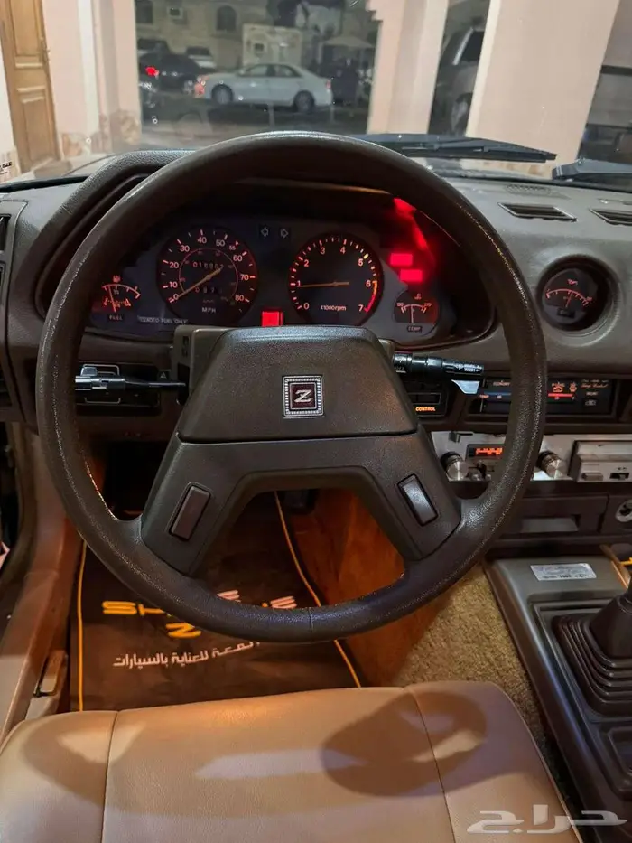 للبيع نيسان 280zx زد 1980بحالة الوكالة الفئه العاشرة 10 22