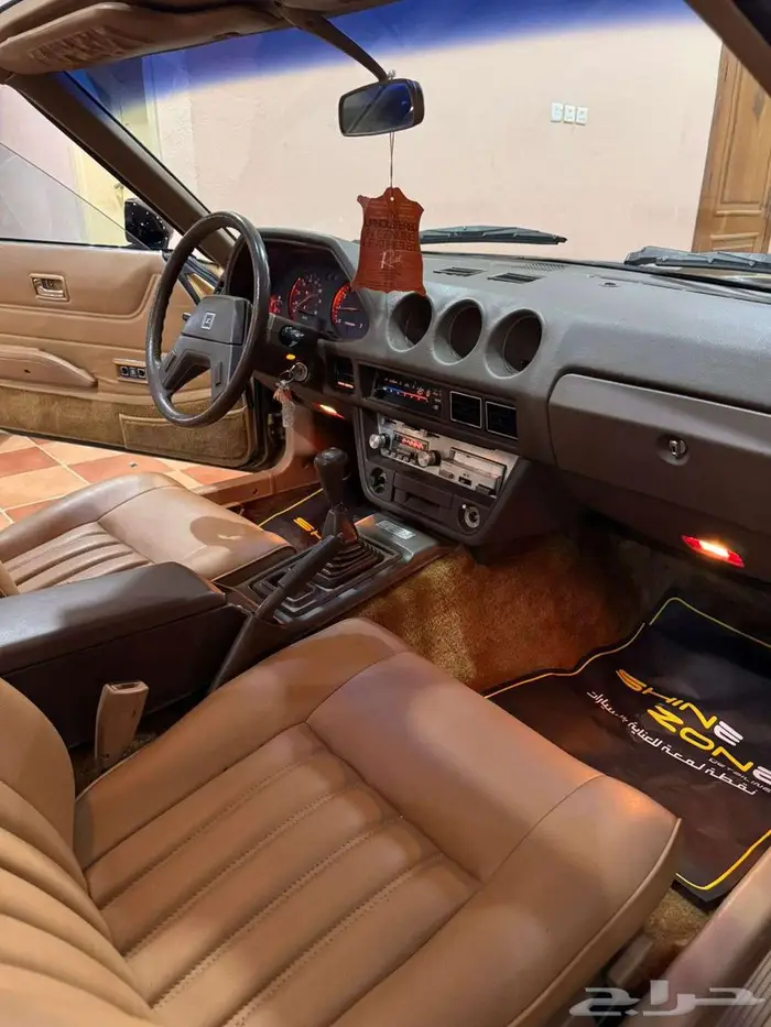 للبيع نيسان 280zx زد 1980بحالة الوكالة الفئه العاشرة 10 23