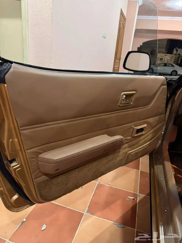 للبيع نيسان 280zx زد 1980بحالة الوكالة الفئه العاشرة 10 27