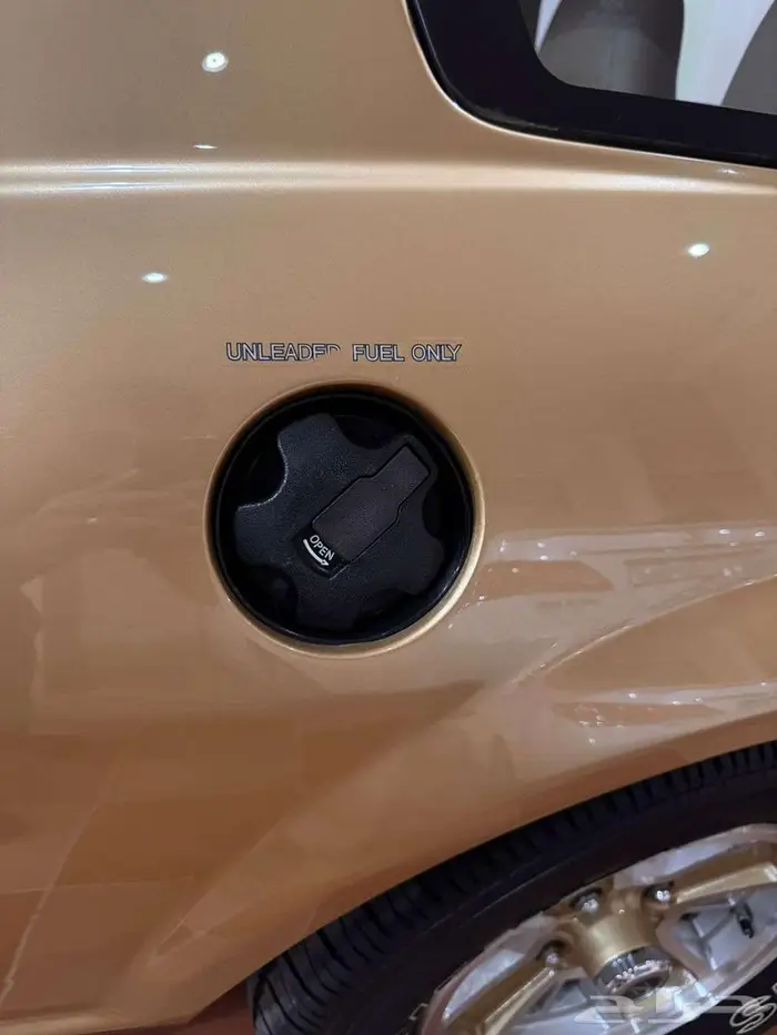 للبيع نيسان 280zx زد 1980بحالة الوكالة الفئه العاشرة 10 14