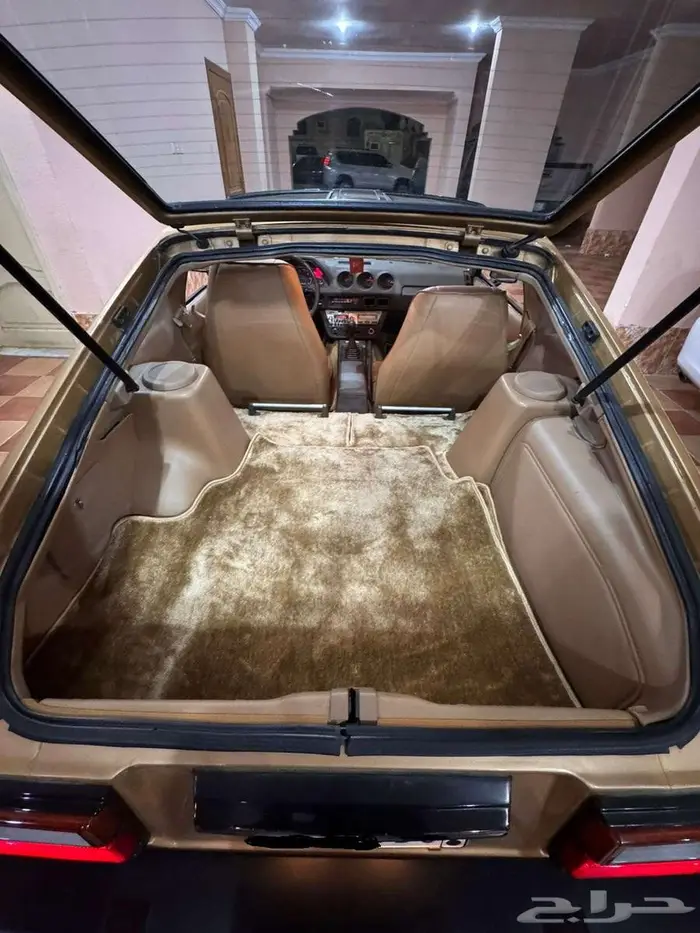 للبيع نيسان 280zx زد 1980بحالة الوكالة الفئه العاشرة 10 38