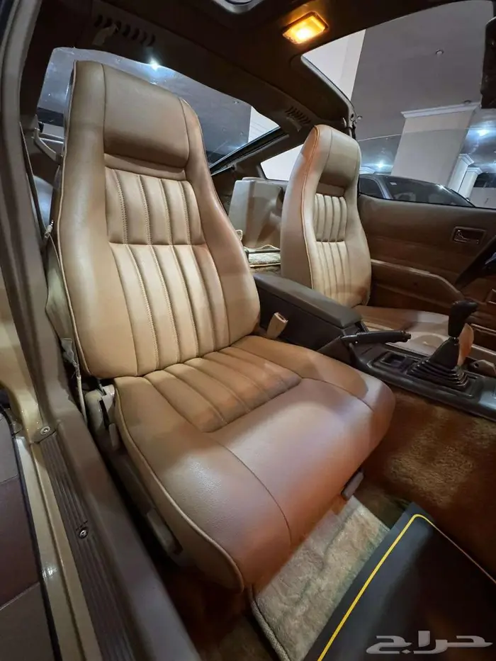 للبيع نيسان 280zx زد 1980بحالة الوكالة الفئه العاشرة 10 34