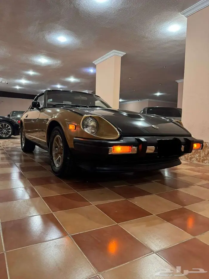 للبيع نيسان 280zx زد 1980بحالة الوكالة الفئه العاشرة 10 45