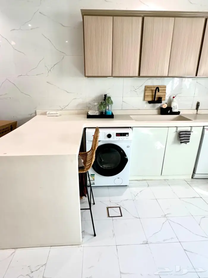 مطبخ شبه جديد 0