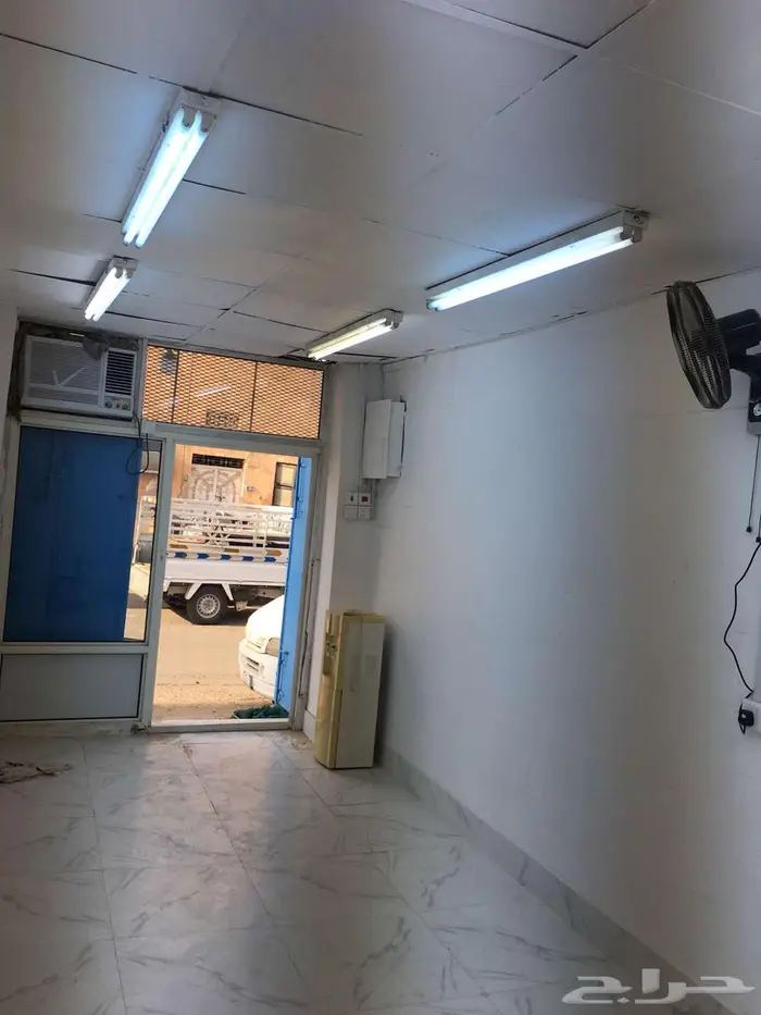 محل للتقبيل في غليل 0