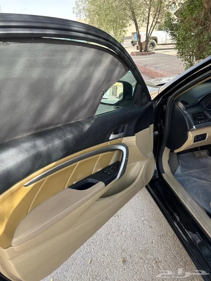 هوندا اكورد كوبيه موديل 2010 5