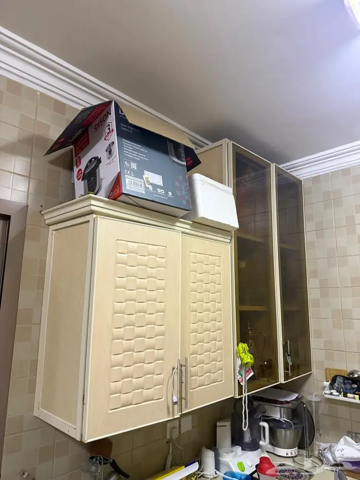 4 مكيفات اسبليت و دوالب مطبخ فخم 3