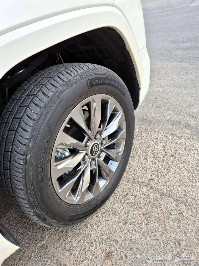 LC300 السعودي GXR3 وكالة ضمان الأصلية الكاملة  المالك الثاني 30