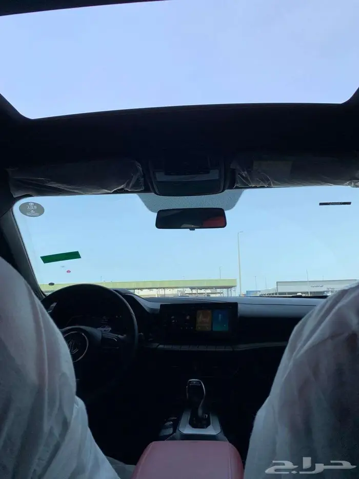 ام جى -جى تى 1500 تربو فل جير DCT فتحة سقف ابيض 8