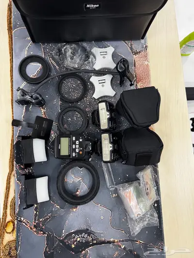 فلاش نيكون r1c1 index