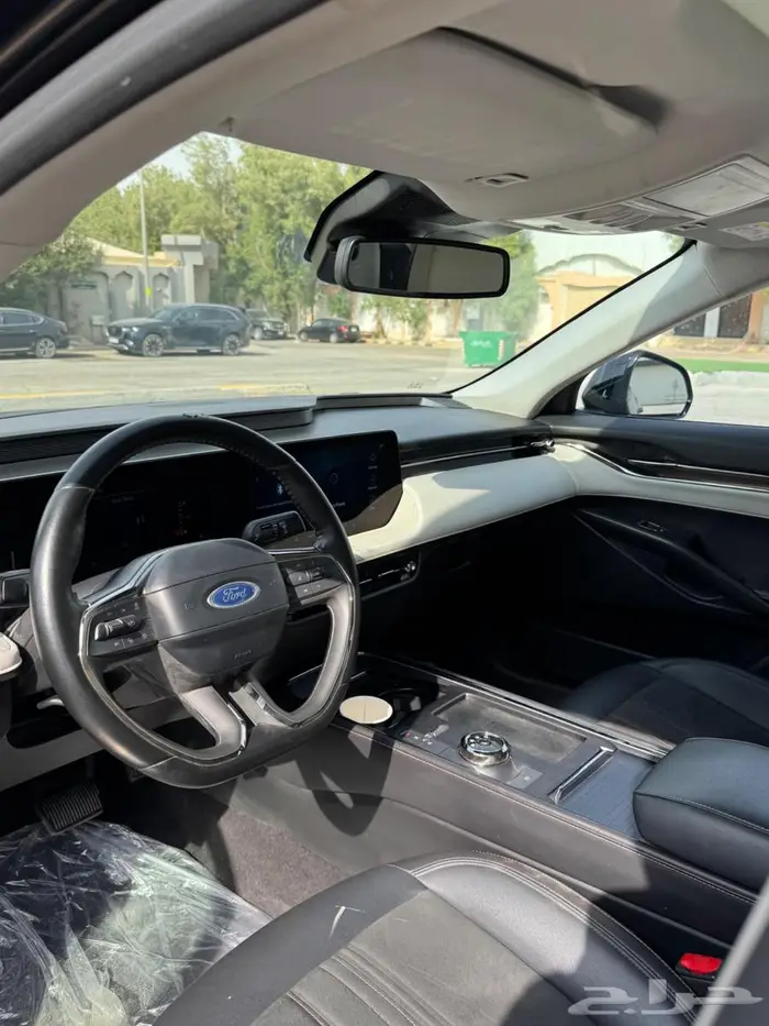 فورد تورس تيتانيوم فل كامل 2023 9