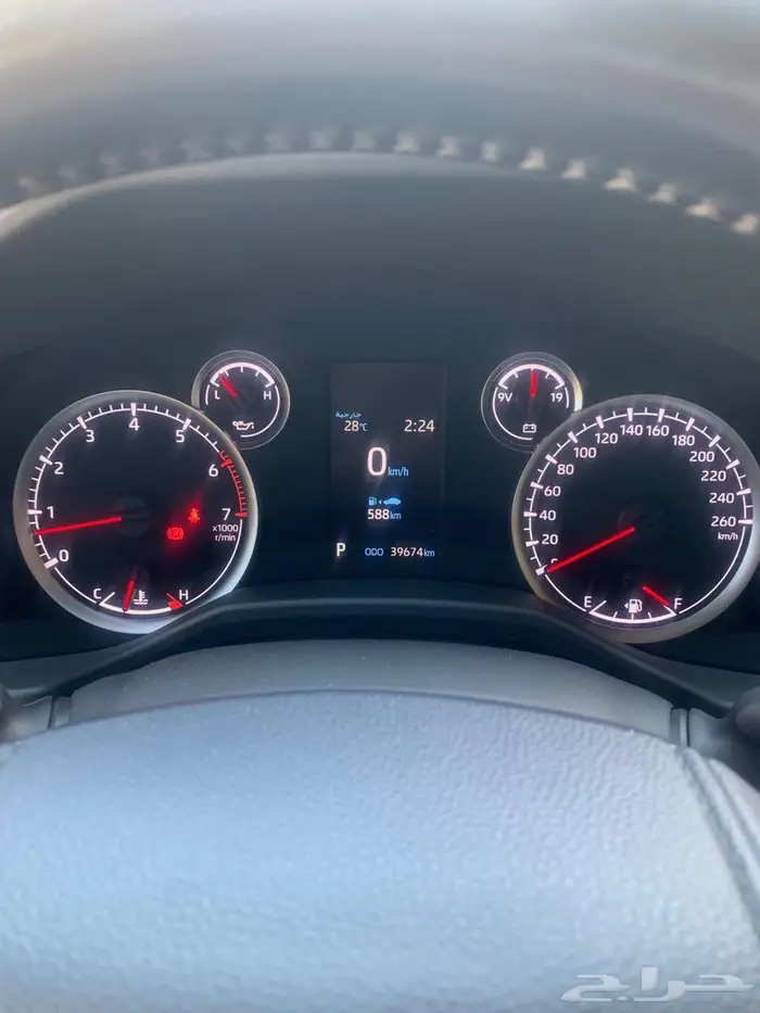 لاندكروزر 2023 ممشى 40 الف 12