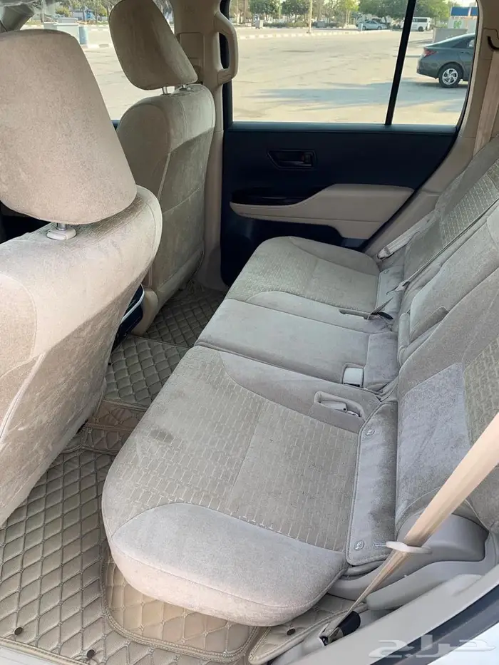 لاندكروزر 2023 ممشى 40 الف 6