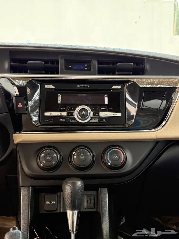 للبيع كورلا مكينه 1600 ستاندر 18