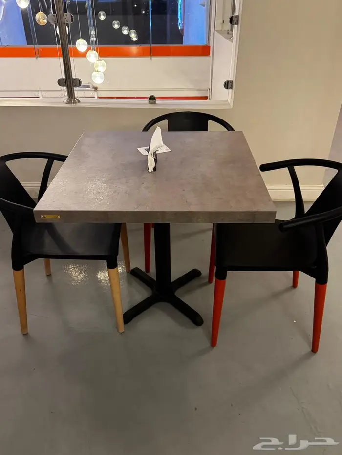 كراسي وطاويل مطعم جودة عالية استخدام سنة 0