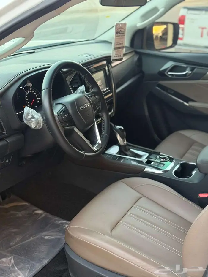 ايسوزو 2024 MUX تم البيع 4