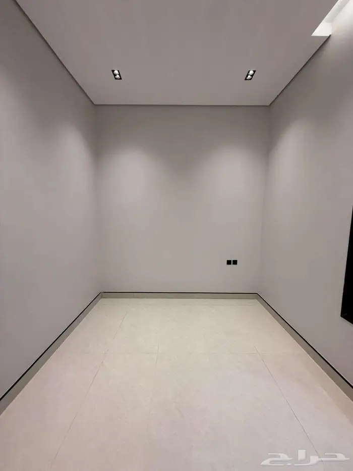 فيلا فاخرة مع شقه للبيع حي غصون الجنادريه 19