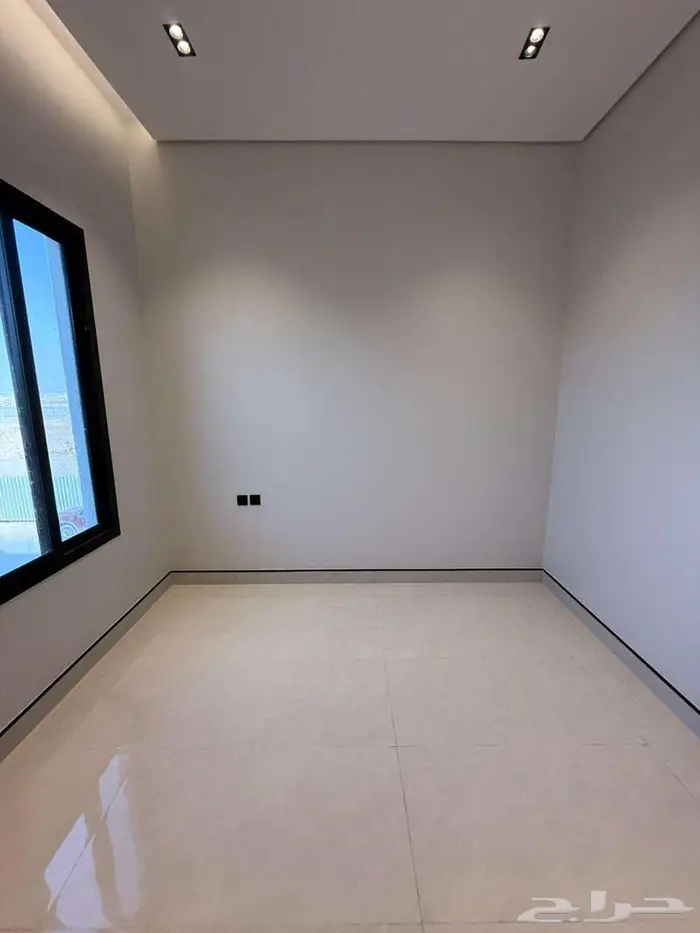 فيلا فاخرة مع شقه للبيع حي غصون الجنادريه 7