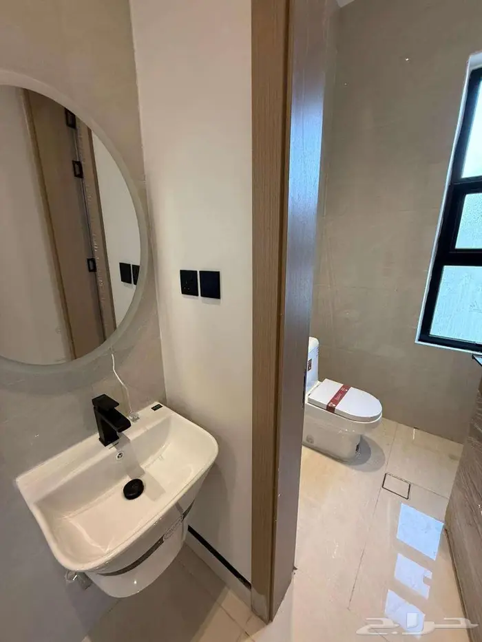 فيلا فاخرة مع شقه للبيع حي غصون الجنادريه 23