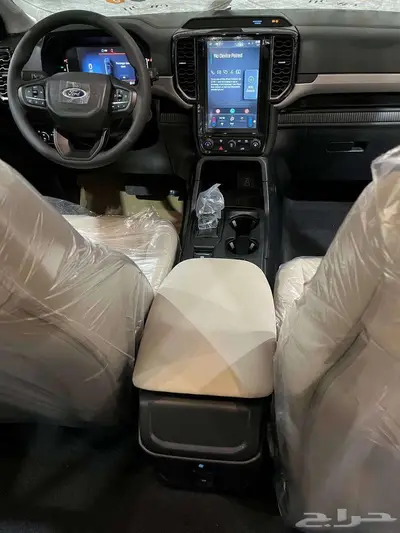 عرض خاص فورد ايفرست XLS موديل 2025 بنزين بطاقه جمركيه index