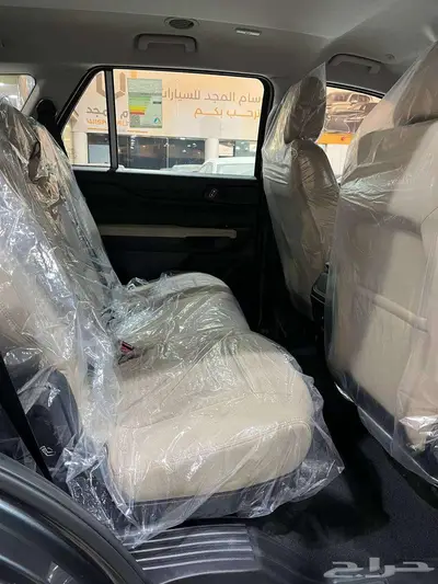 عرض خاص فورد ايفرست XLS موديل 2025 بنزين بطاقه جمركيه index