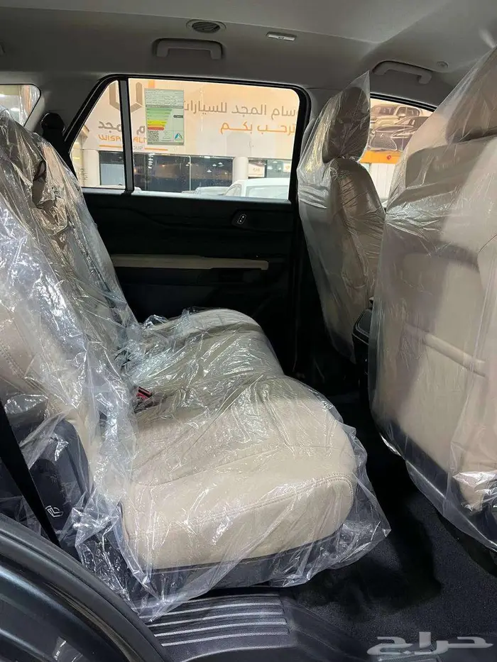 عرض خاص فورد ايفرست XLS موديل 2025 بنزين بطاقه جمركيه 8